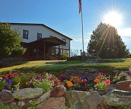 Bear'S Den Lodge Shaunavon Екстериор снимка