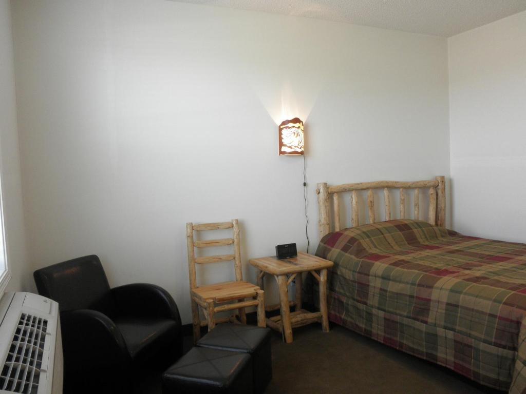 Bear'S Den Lodge Shaunavon Стая снимка